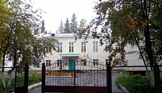 Входная группа Школа искусств 2 - Сарапул, (ДШИ 2 Сарапул).  Молодежная,  5а